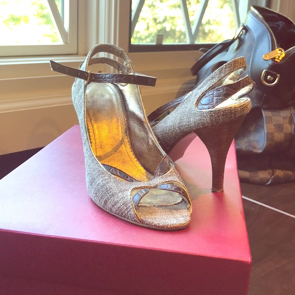 Shoes - Nine West open toe shoes